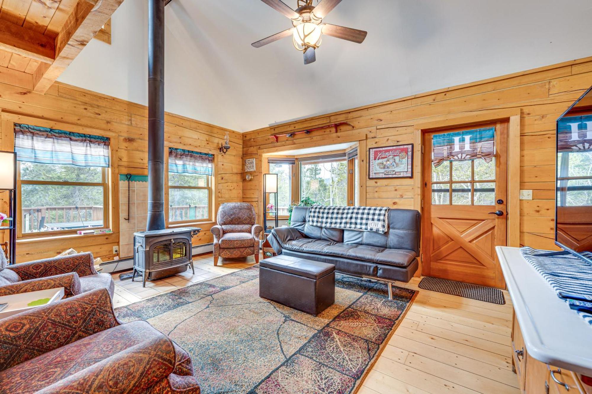 Secluded Black Hawk Log Cabin With Fire Pit! Exterior photo