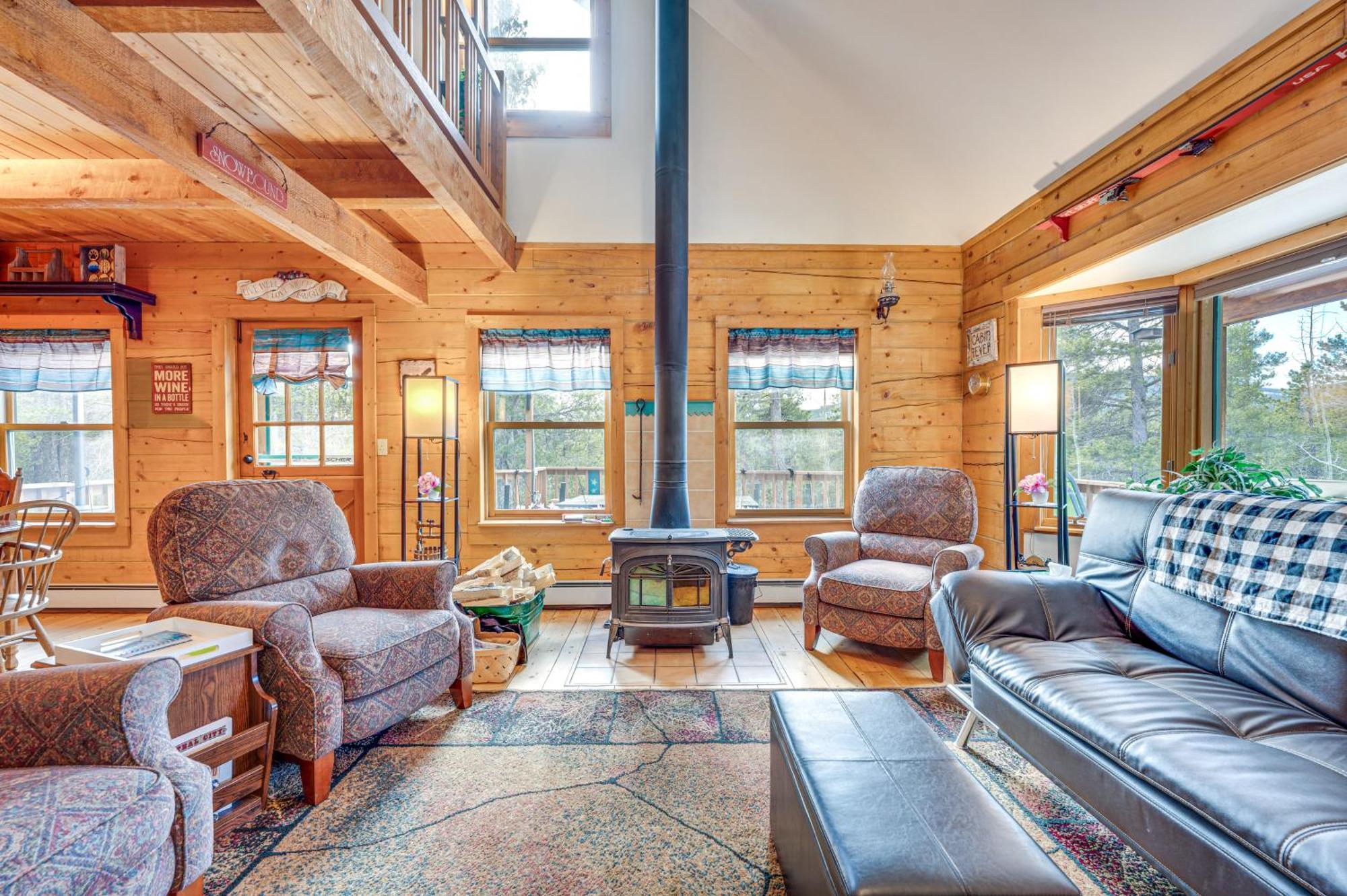 Secluded Black Hawk Log Cabin With Fire Pit! Exterior photo